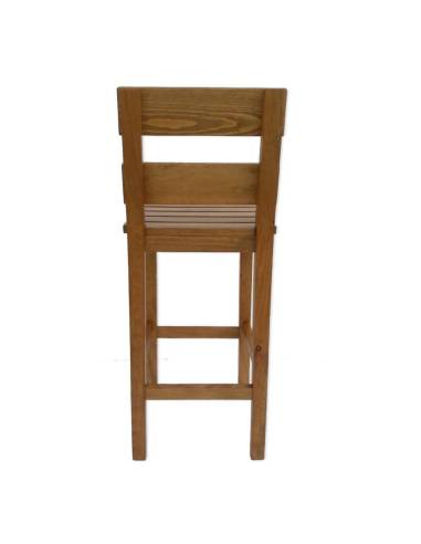 alt= taburete de madera TARIFA