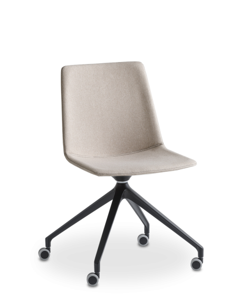 alt= Silla Akami UR tapizada