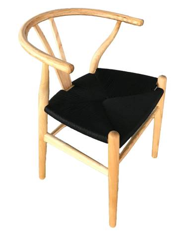 alt= sillón WISHBONE NATURAL Y ASIENTO NEGRO