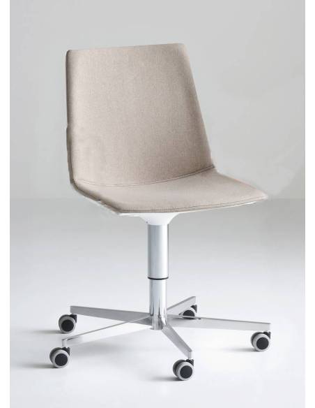 alt= Silla Akami T5R tapizada