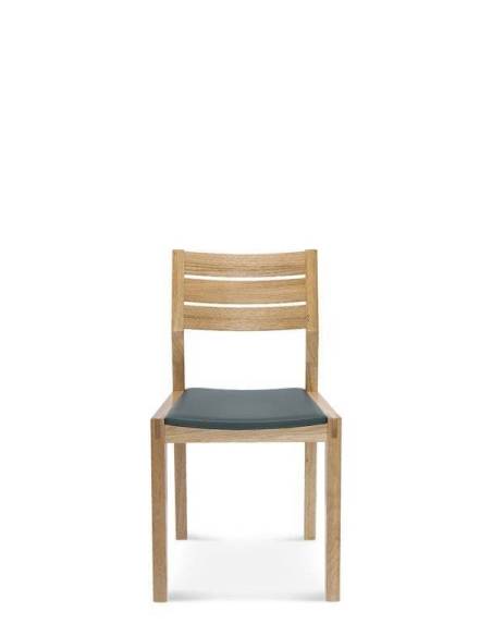 alt= silla de madera ORDESA