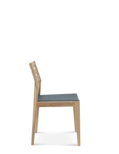 alt= silla de madera ORDESA