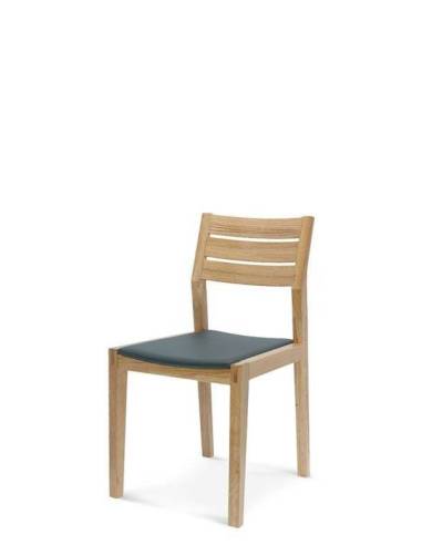 alt= silla de madera ORDESA