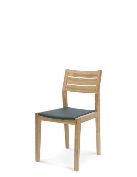 alt= silla de madera ORDESA