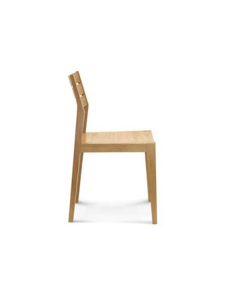 alt= silla de madera ORDESA