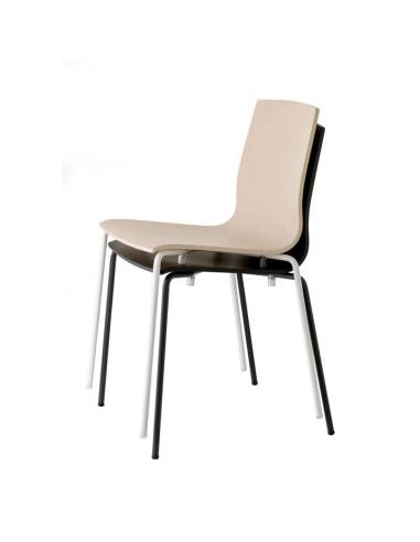 alt= Silla Alice con asiento de madera