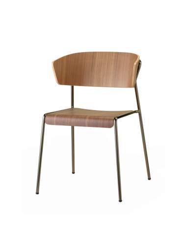 alt= Sillón Lisa con asiento de madera