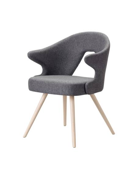 alt= Sillón de madera You