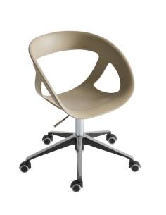 alt= Silla Moema 05R