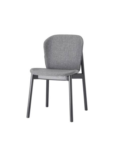 alt= Silla de madera Finn