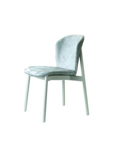 alt= Silla de madera Finn