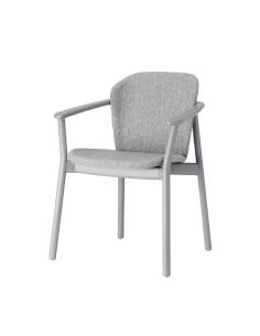 alt= Sillón de madera Finn