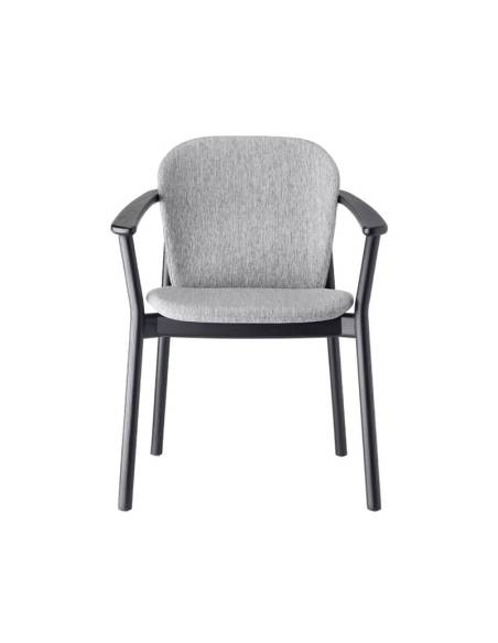 alt= Sillón de madera Finn