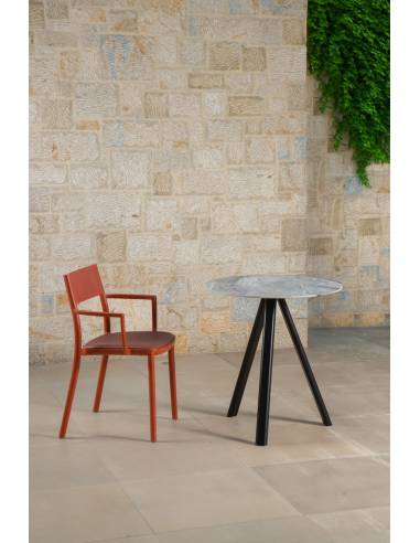 alt= Mesa Norman 3-Pod Compactop